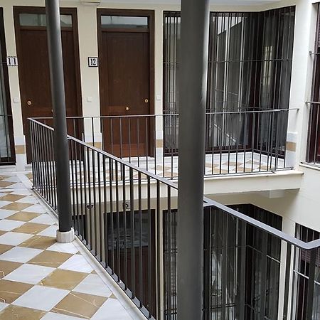 Lyrioshomes Apartamentos Los Treboles Malaga Exterior photo