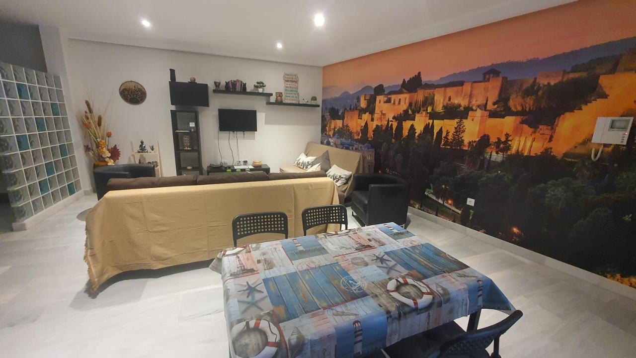 Lyrioshomes Apartamentos Los Treboles Malaga Exterior photo