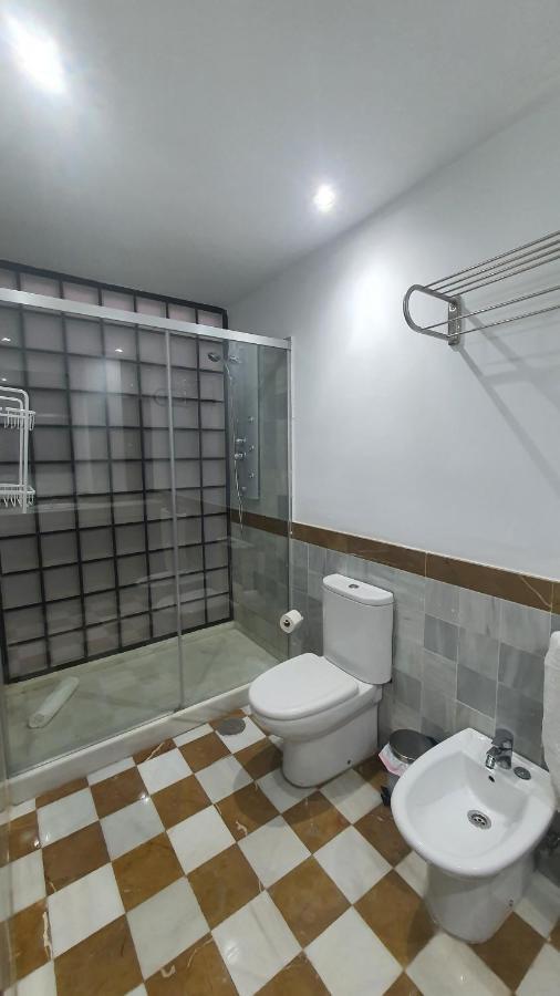 Lyrioshomes Apartamentos Los Treboles Malaga Exterior photo